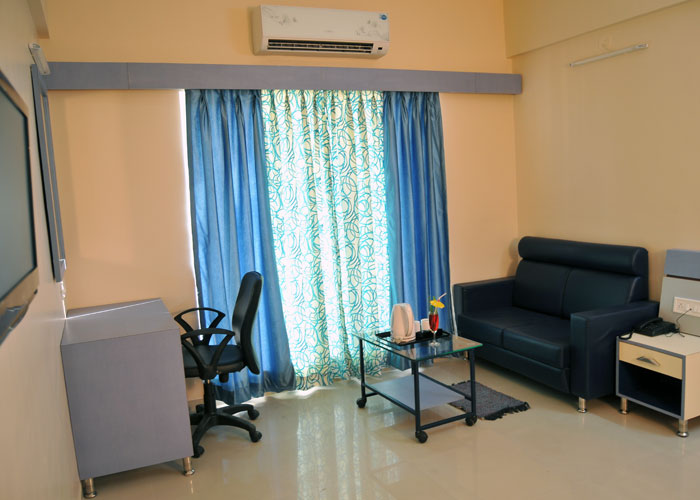 Stay in Shegaon - Excellent hotel near shegaon with very good service and yummy food. Rooms are very spacious,clean and comfortable. Bathroom and linen is clean as well.. Definite yes for our future visits.